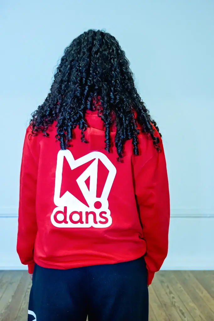 Volwassenen - Hoodie - K!dans - Rood met witte bedrukking