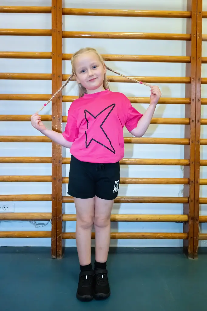 Kids - T-shirt -  K!dans - Roze met K zwarte glitter
